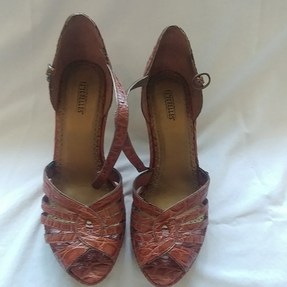 Seychelles crocodile grain leather wedge sandals - Picture 2 of 8